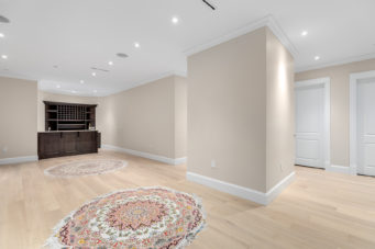 1367 Chartwell Drive